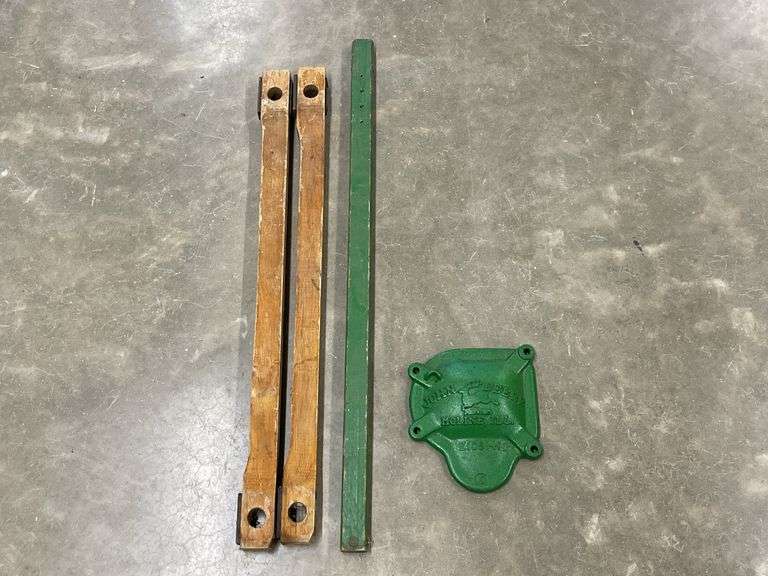 (4) John Deere Pitman Arms + Cover Plate image