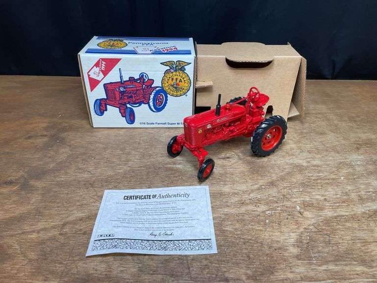 1/16 Farmall Super M-TA 1994 PA FFA NIB Ertl image