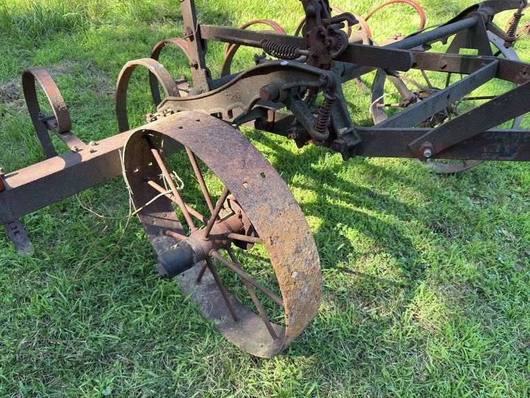 Oliver Trip Cultivator