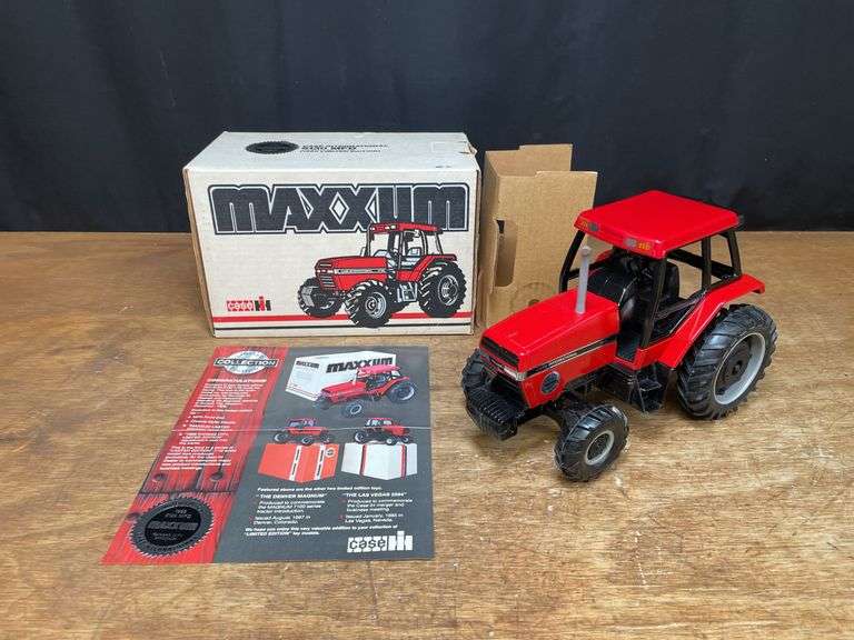 1/16 Case-IH Maxxum 5130 1989 Kansas City NIB Ertl image