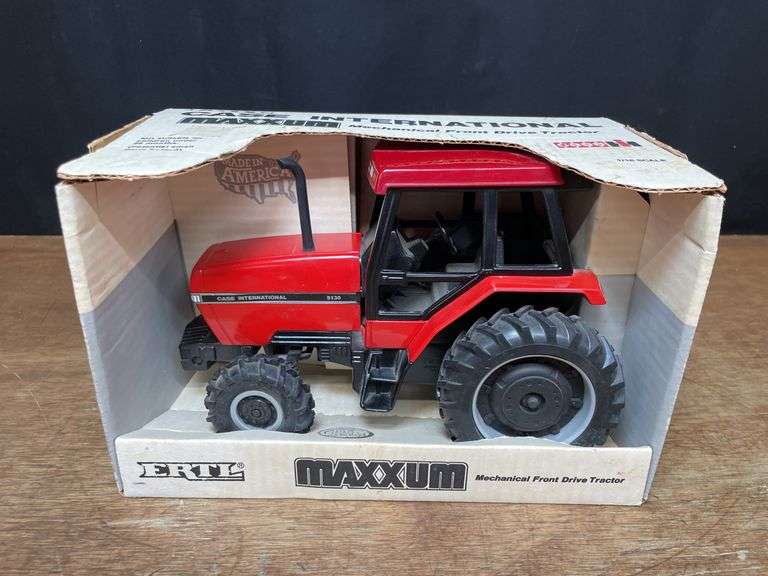 1/16 Case-IH Maxxum 5130 NIB Ertl image
