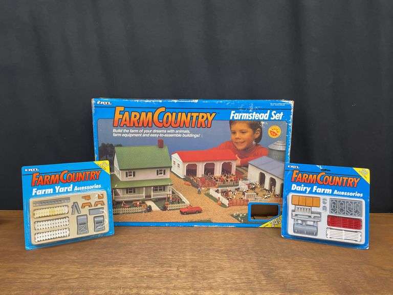 (3) 1/64 Farmstead Set + Accessories NIB Ertl image