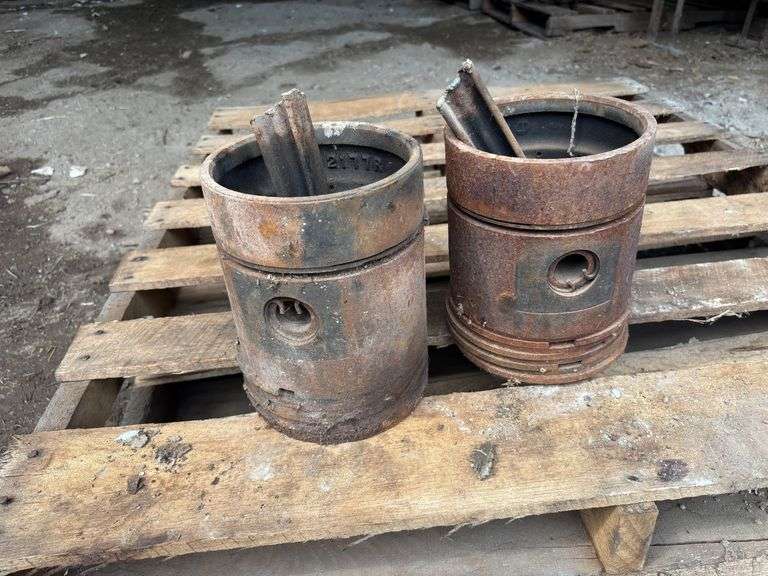 (2) John Deere Model D Pistons image