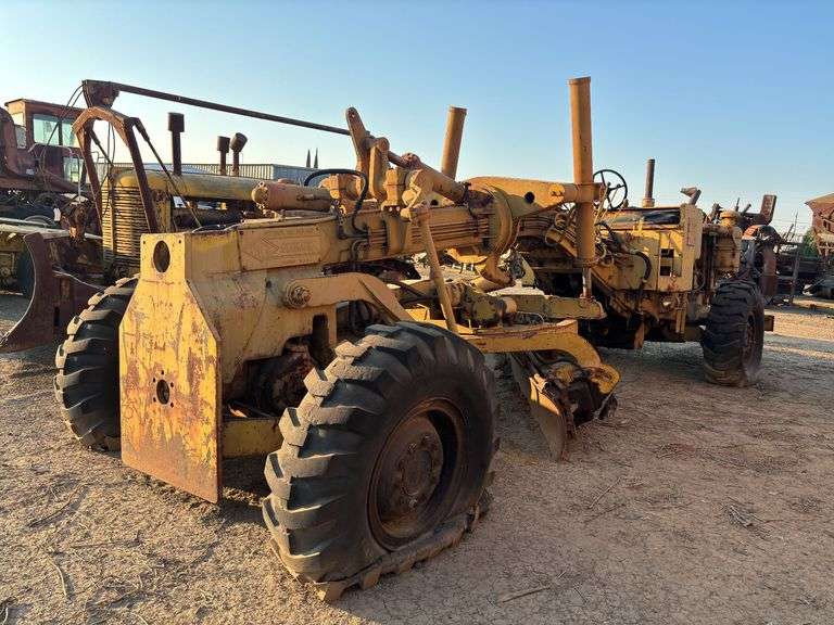 PMCO Speedmatic PM412 Road Grader image