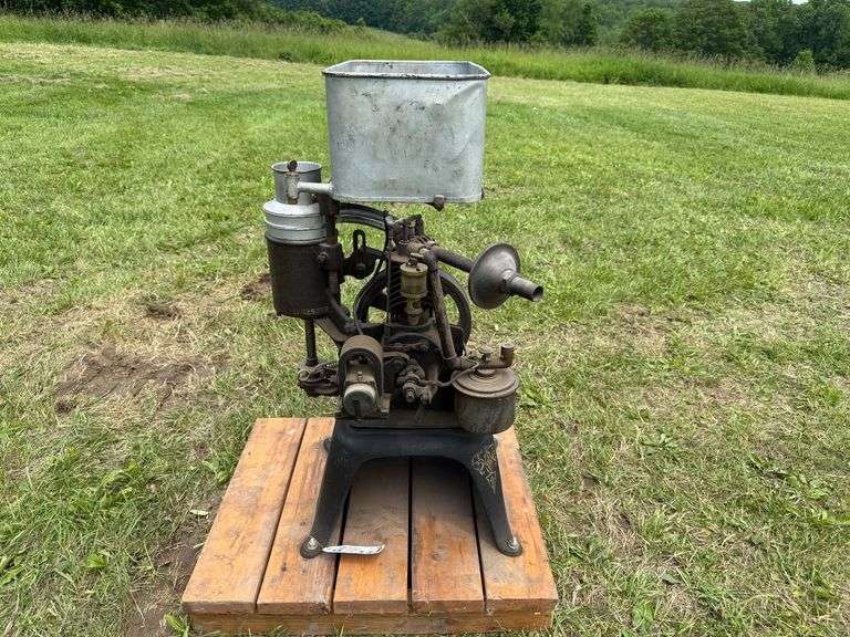 Standard Gas Engine Cream Separator image