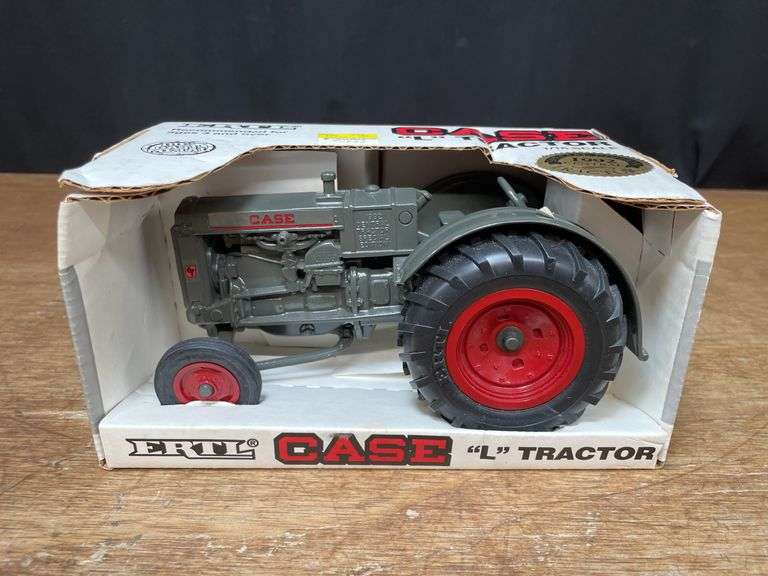 1/16 Case L 1992 Central Tractor NIB Ertl image