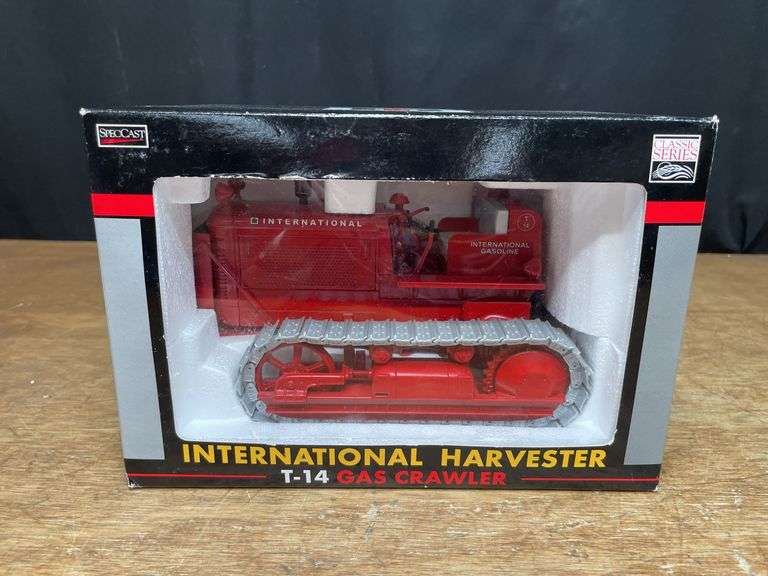 1/16 IH T-14 Crawler NIB SC image