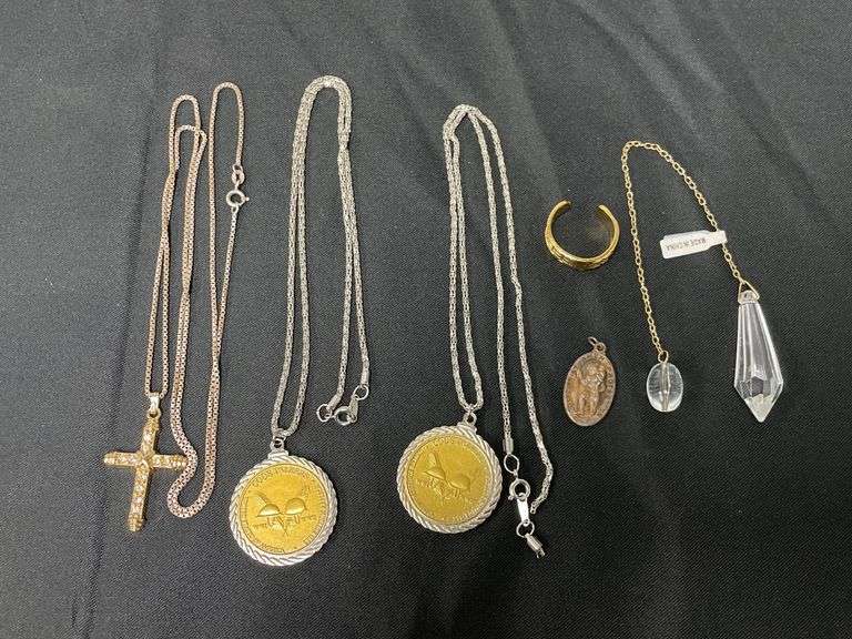 Mixed Jewelry Lot image
