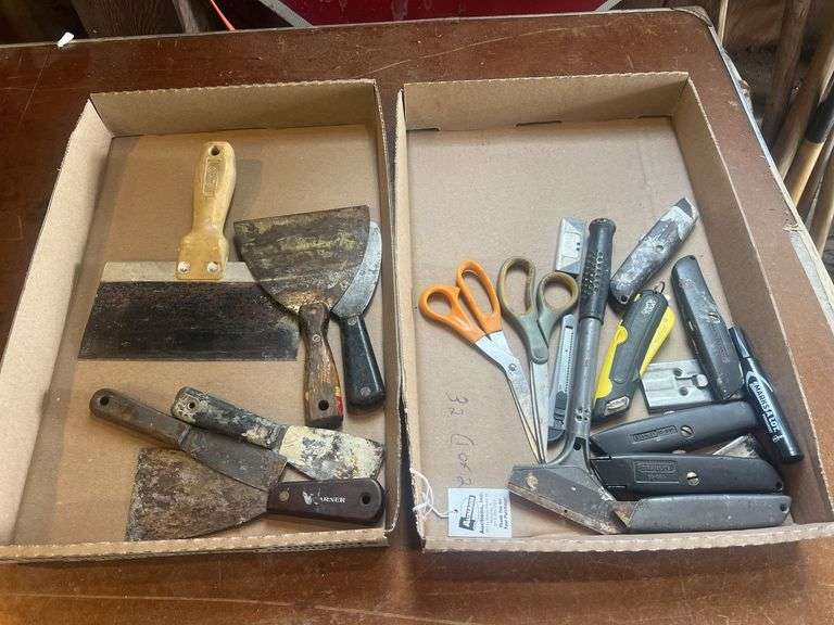 Putty Knives, Scrapers, and Box Cutters