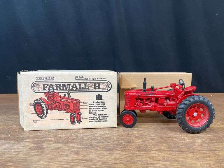 1/16 Farmall H Special Edition NIB Ertl image