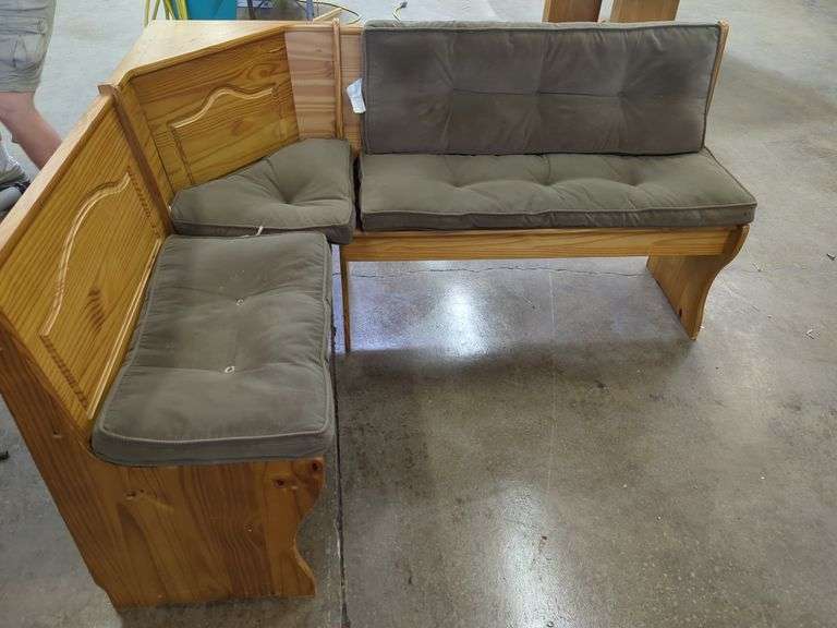 Corner Bench - L Shape