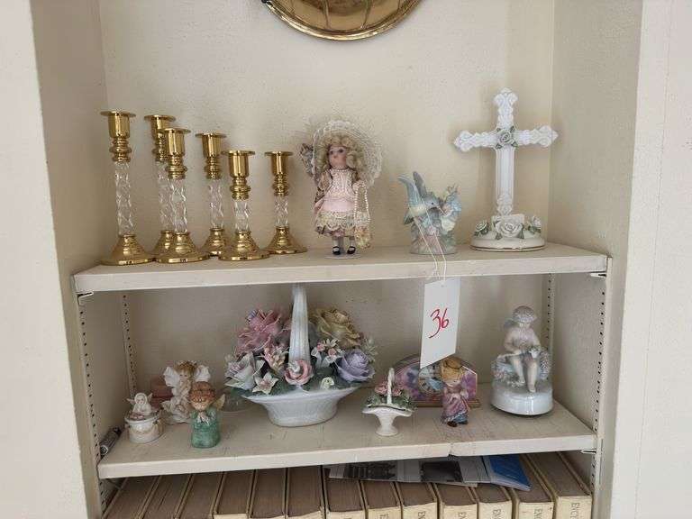 Assorted Home Decorations