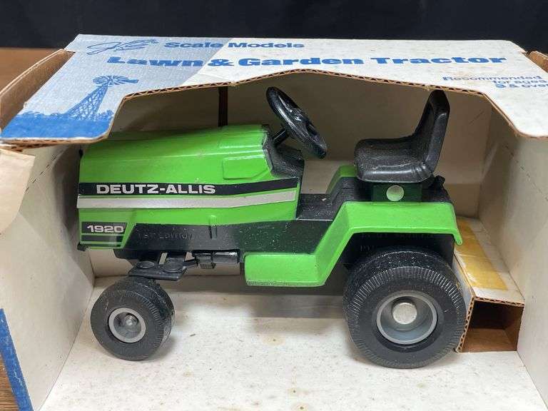 (2) 1/16 Deutz-Allis 1920 L&G NIB SM