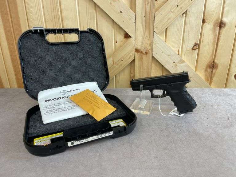 Glock Model 23 .40 S&W Semiauto Pistol image