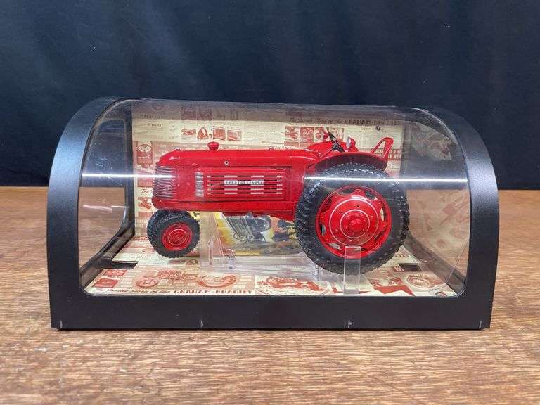 1/16 Graham Bradley Tractor DCP image