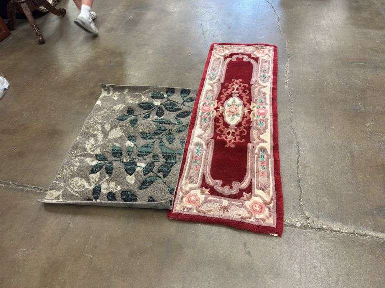 2 Decorative Rugs Red & Brown