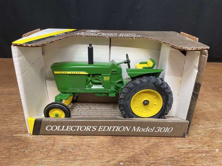 1/16 John Deere 3010 Collector NIB Ertl image