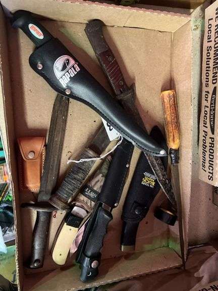 Knives lot with cases