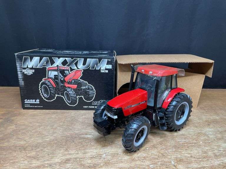 1/16 Case-IH Maxxum MX120 1997 FPS NIB Ertl image