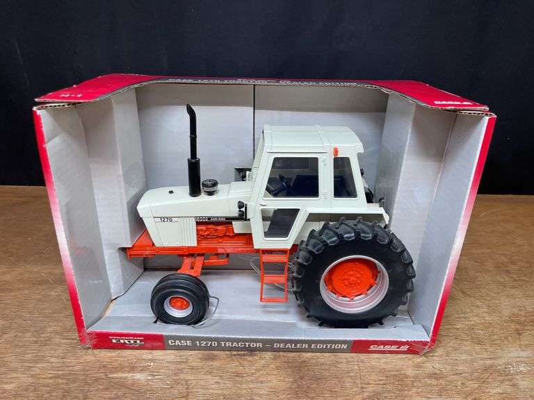 1/16 Case 1270 Dealer NIB Ertl image