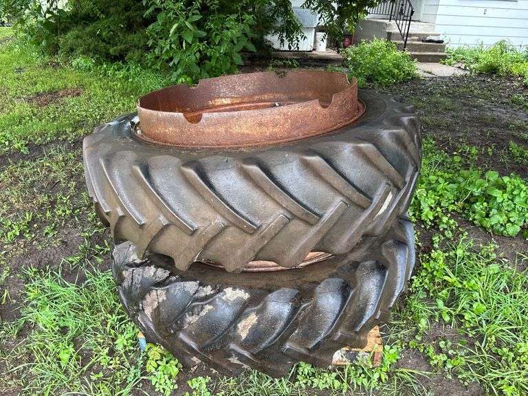 (2) 15.50-38 Firestone Clamp On Duals image
