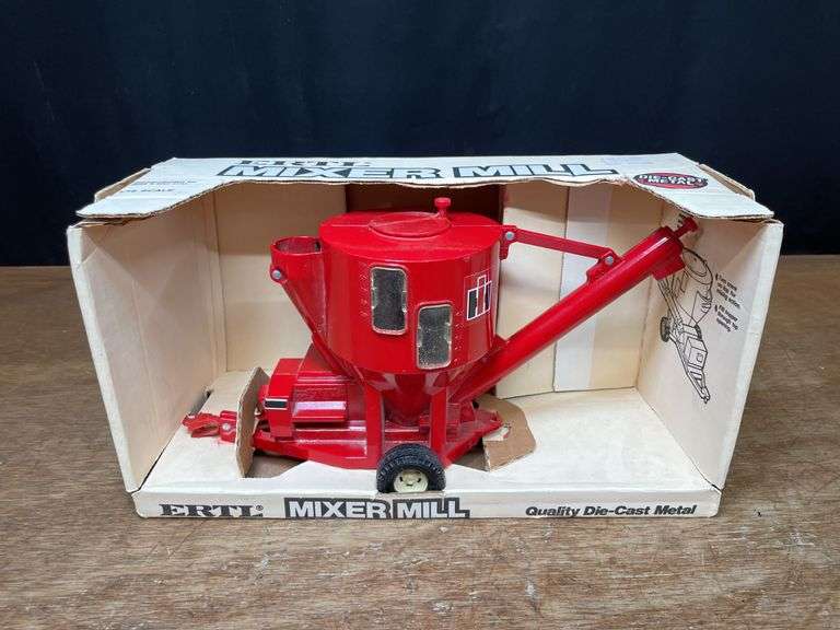 1/16 IH Mixer Mill NIB Ertl image