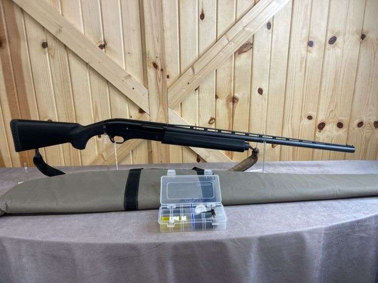Winchester Super-X Magnum 2 12 Gauge Semiauto Shotgun image