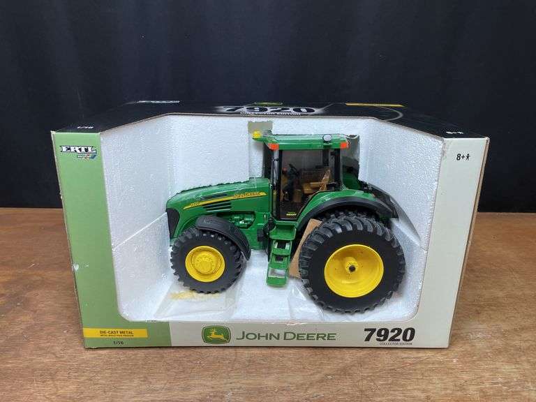 1/16 John Deere 7920 Collector NIB Ertl image