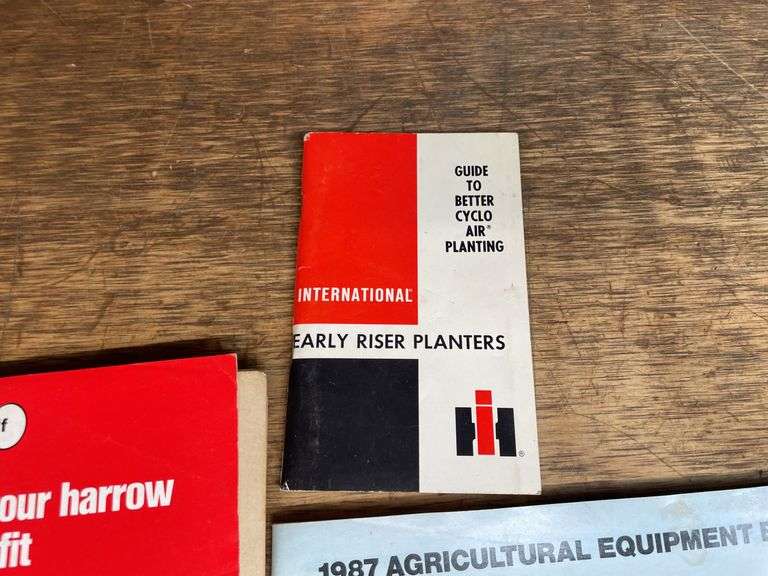 (3) IH + Case-IH Literature