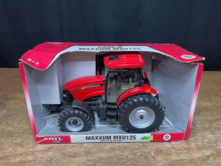 1/16 Case-IH Maxxum MXU125 Collector NIB Ertl image