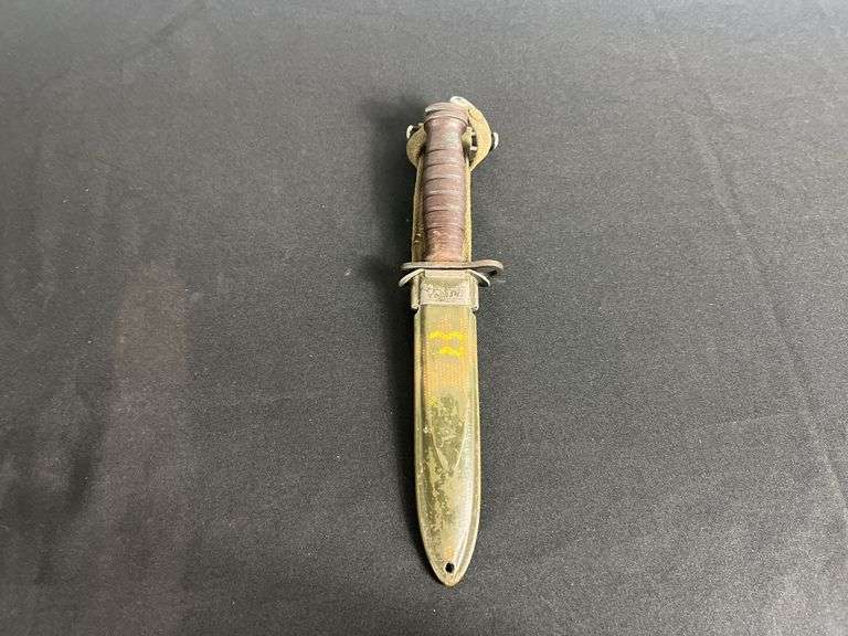 US Camillus M4 Bayonet w/M8 Scabbard image