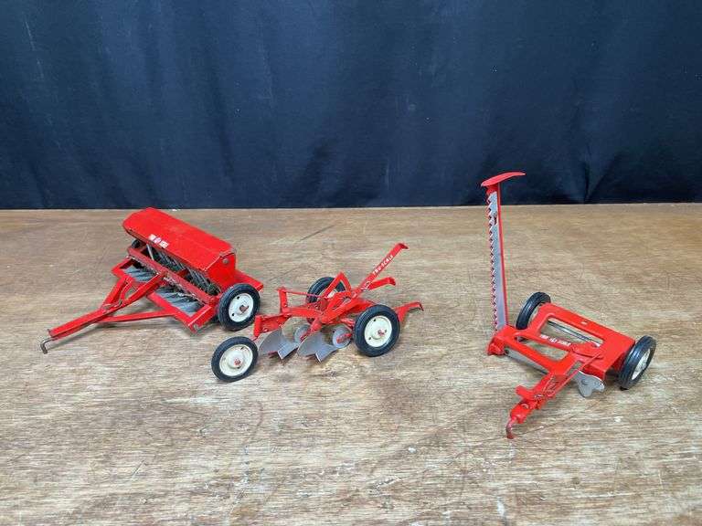 (3) 1/16 Tru-Scale Drill, Plow, Mower Carter image
