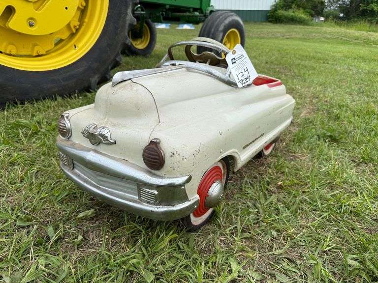Original 1950s Torpedo Pedal Car image