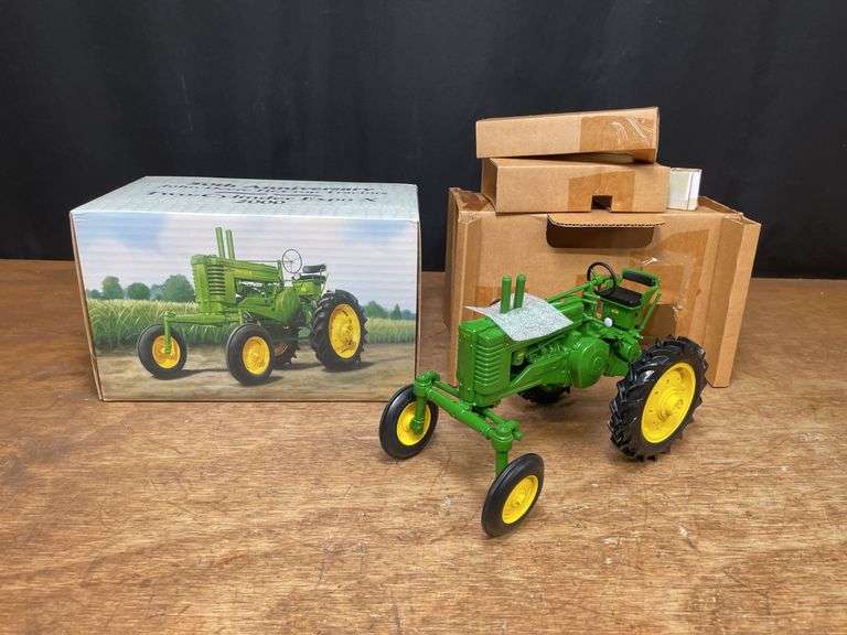1/16 John Deere A Hi-Crop 2000 2 Cylinder NIB Ertl image