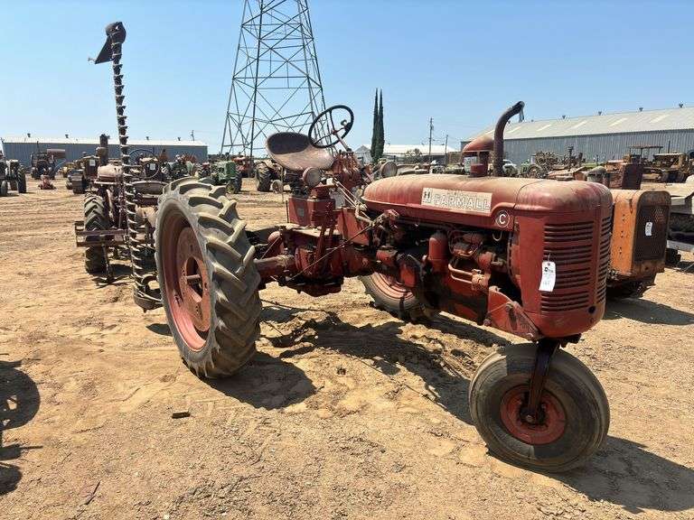 Farmall C image