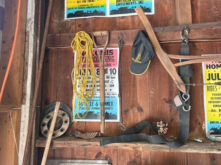 Wall Contents
