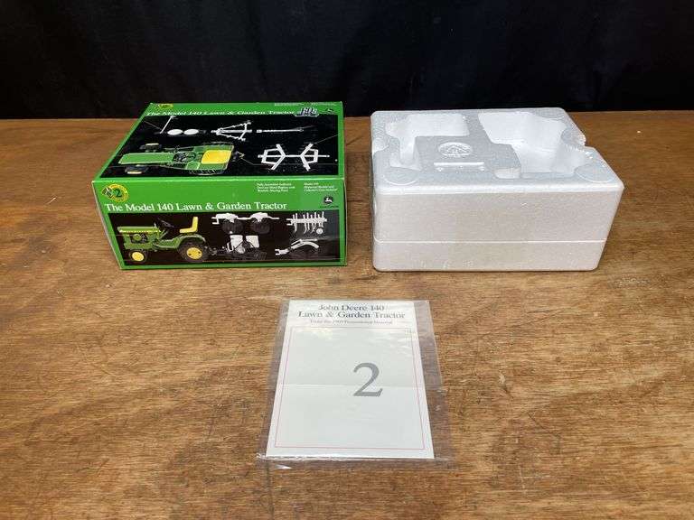 1/16 John Deere 140 L&G Set Precision NIB Ertl image