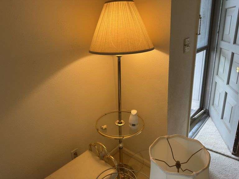 Lot of Small Home Decoration Furniture