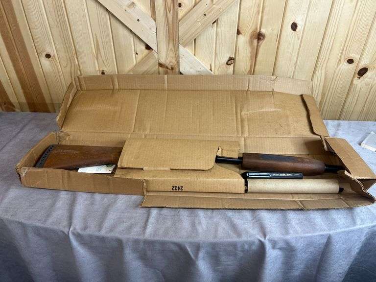 Mossberg Model 500 20 Gauge Pump Shotgun image