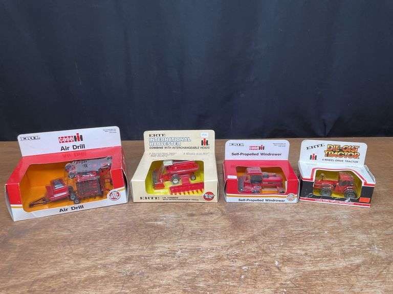 (4) 1/64 Case-IH + IH NIB Ertl image