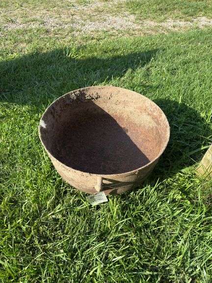 Cast Iron Pot image