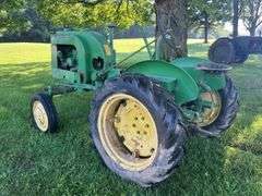 John Deere Model LA
