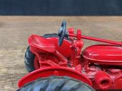 1/16 Farmall H Special Edition NIB Ertl