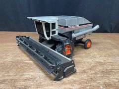 1/24 AC Gleaner N6 Combine SM