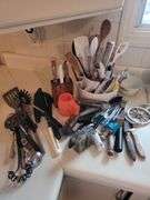 Kitchen Utensils Lot