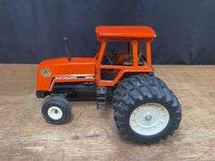 1/16 AC 8030 1982 Reno Ertl