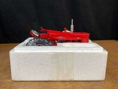 1/16 Farmall 400 Precision NIB Ertl