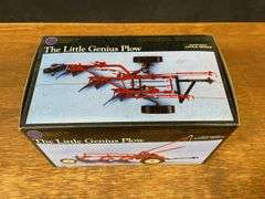 1/16 McCormick-Deering Little Genius Plow Precision NIB Ertl