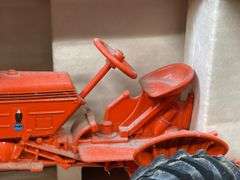1/16 Case VAC NIB Ertl