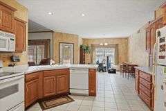 114 Heatherstone Dr. Chatham, IL 62629